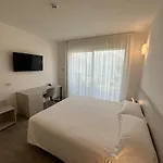 Le Vele And Домазо