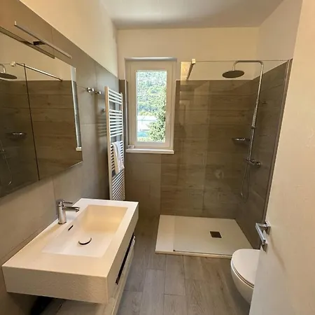 Le Vele And * Domaso